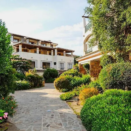 Coastal Retreat In Apartamento Porto Rotondo