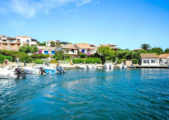 Coastal Retreat In Apartamento Porto Rotondo