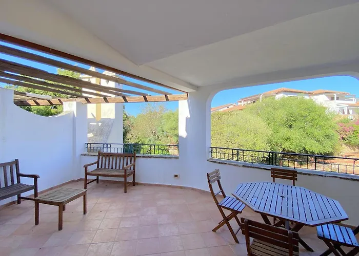 Coastal Retreat In Apartamento Porto Rotondo